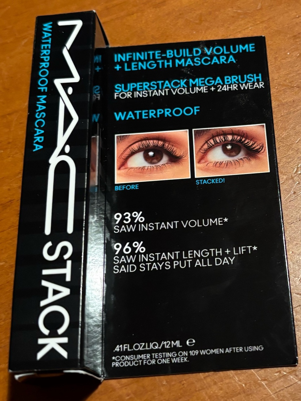 MAC MACStack Waterproof Mascara - Picture 3 of 16